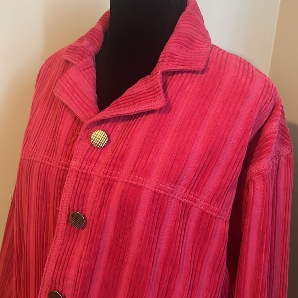 Cabi blazer women’s small
Style 4124
A - Picture 2 of 10